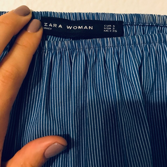 Zara - Ruffle Sleeve off the shoulder top - Picture 3 of 3